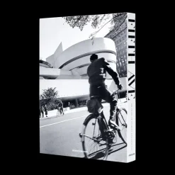 Fifth Avenue: 200 Years of Stories and Legends