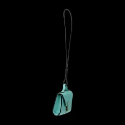 Iside Charm