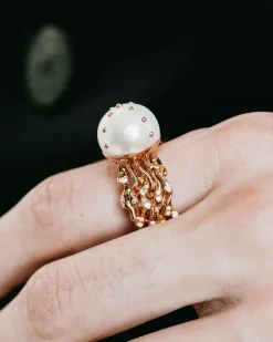 Jellyfish White Pearl Stackable Ring