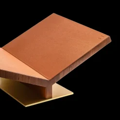 Ultimate Collector Bookstand